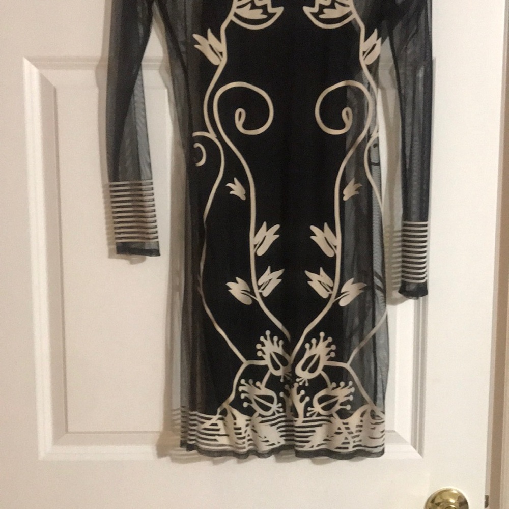 Dress - Picture 3 of 6